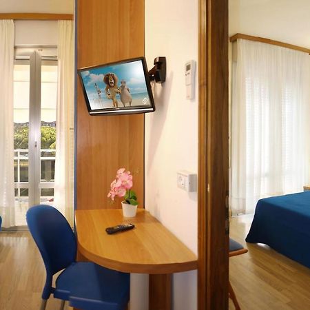 Hotel Bertha Fronte Mare 리도 디 예솔로 외부 사진