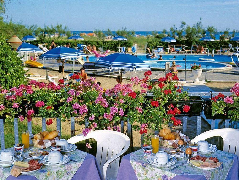 Hotel Bertha Fronte Mare 리도 디 예솔로 외부 사진
