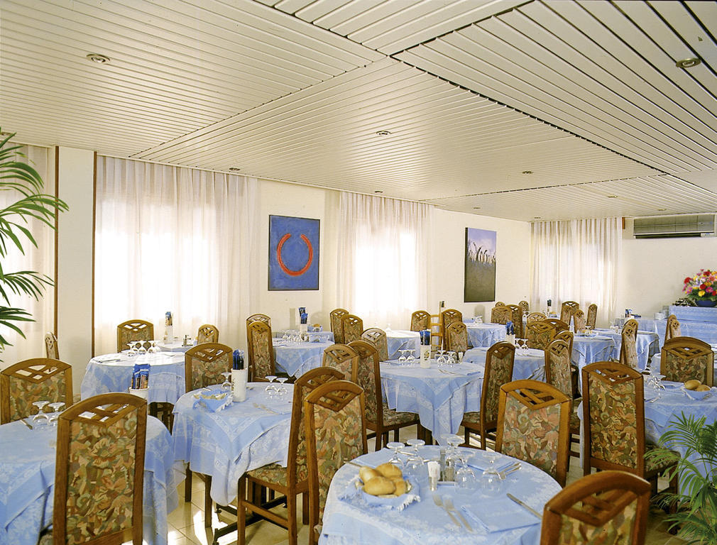 Hotel Bertha Fronte Mare 리도 디 예솔로 외부 사진