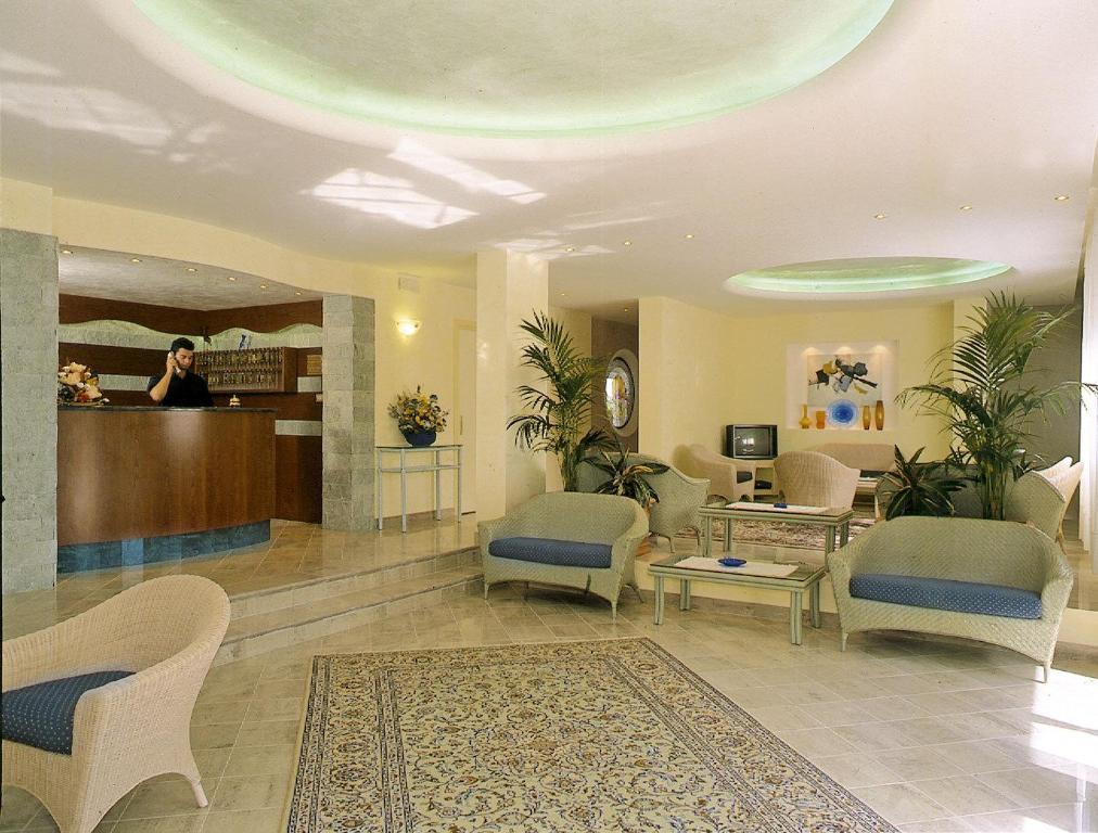 Hotel Bertha Fronte Mare 리도 디 예솔로 외부 사진