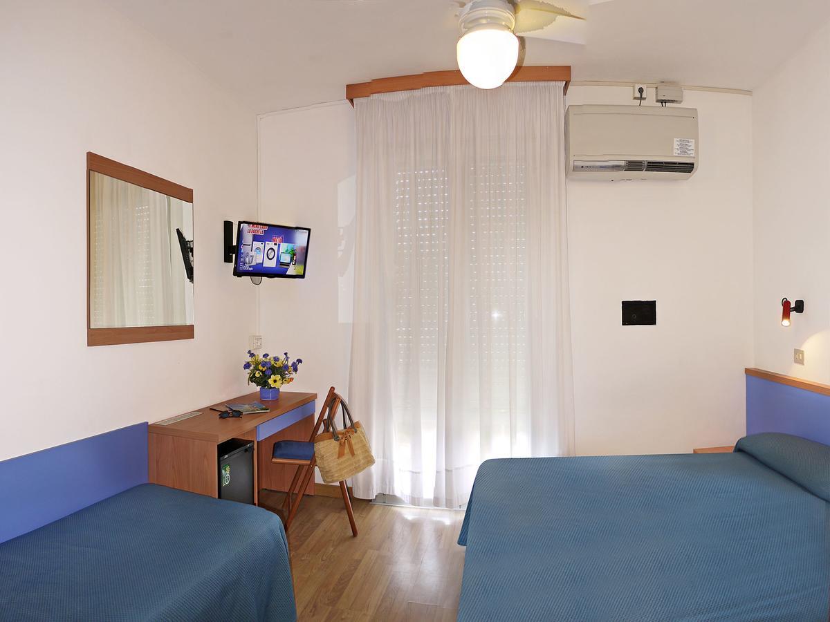 Hotel Bertha Fronte Mare 리도 디 예솔로 외부 사진